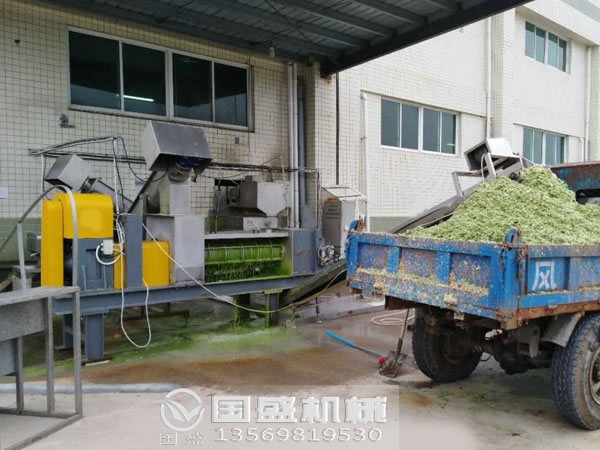 廚余垃圾壓榨機現(xiàn)場圖